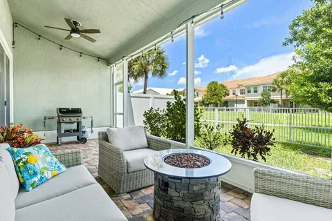 $525,000 | 62 Sabal Court, Royal Palm Beach, FL 33411