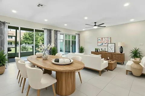 $525,000 | 62 Sabal Court, Royal Palm Beach, FL 33411