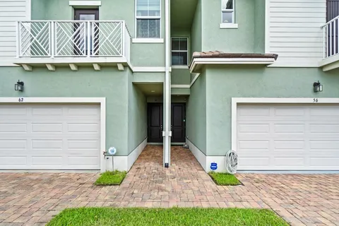 $525,000 | 62 Sabal Court, Royal Palm Beach, FL 33411