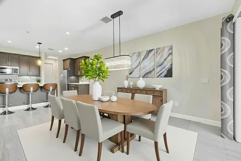 $525,000 | 62 Sabal Court, Royal Palm Beach, FL 33411