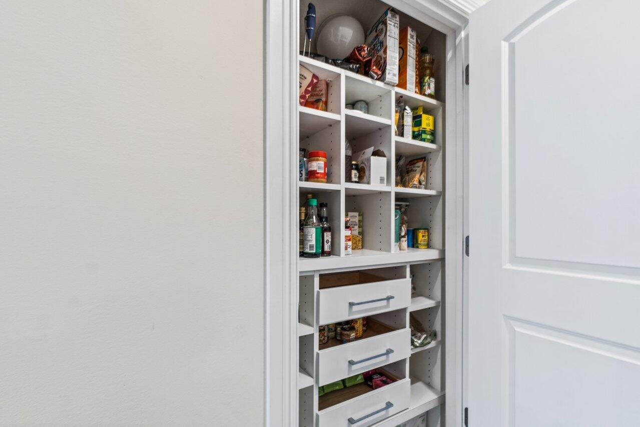 62 Sabal Court Royal Palm Beach, FL 33411 - Photo 7 of 44 Pantry