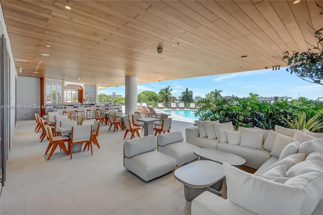 $8,500 | 2655 South Bayshore Drive, Unit 405, Miami, FL 33133