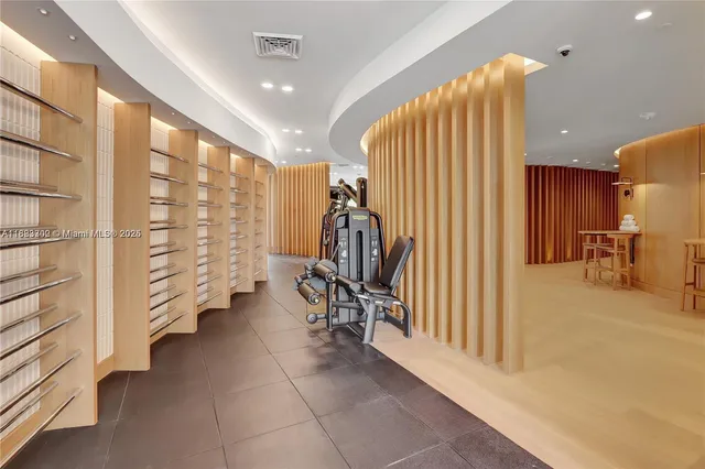 $8,500 | 2655 South Bayshore Drive, Unit 405, Miami, FL 33133