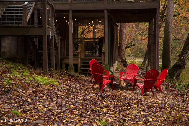 $735,000 | 6316 Old Walland Highway, Walland, TN 37886