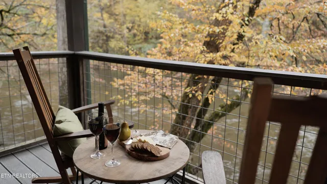 $735,000 | 6316 Old Walland Highway, Walland, TN 37886