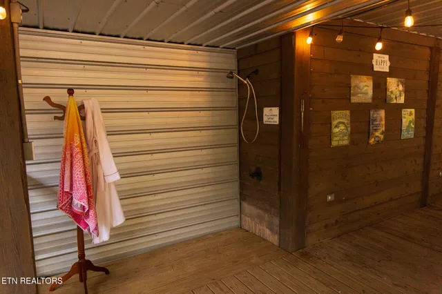 $735,000 | 6316 Old Walland Highway, Walland, TN 37886