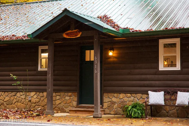 $735,000 | 6316 Old Walland Highway, Walland, TN 37886