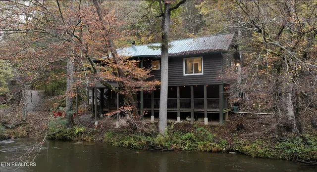 $735,000 | 6316 Old Walland Highway, Walland, TN 37886