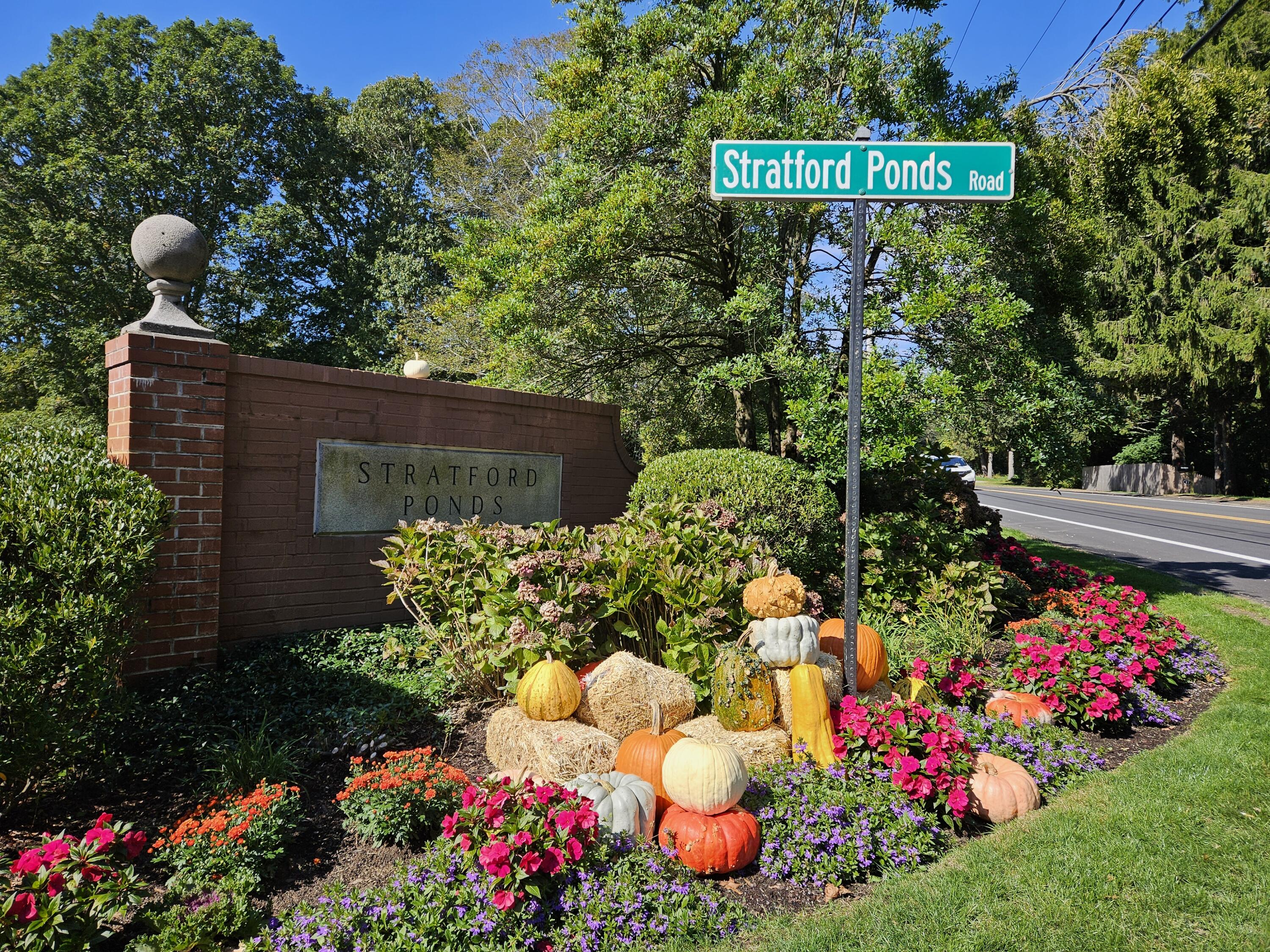 44 Stratford Ridge Mashpee, MA 02649 - Photo 2 of 42 entry