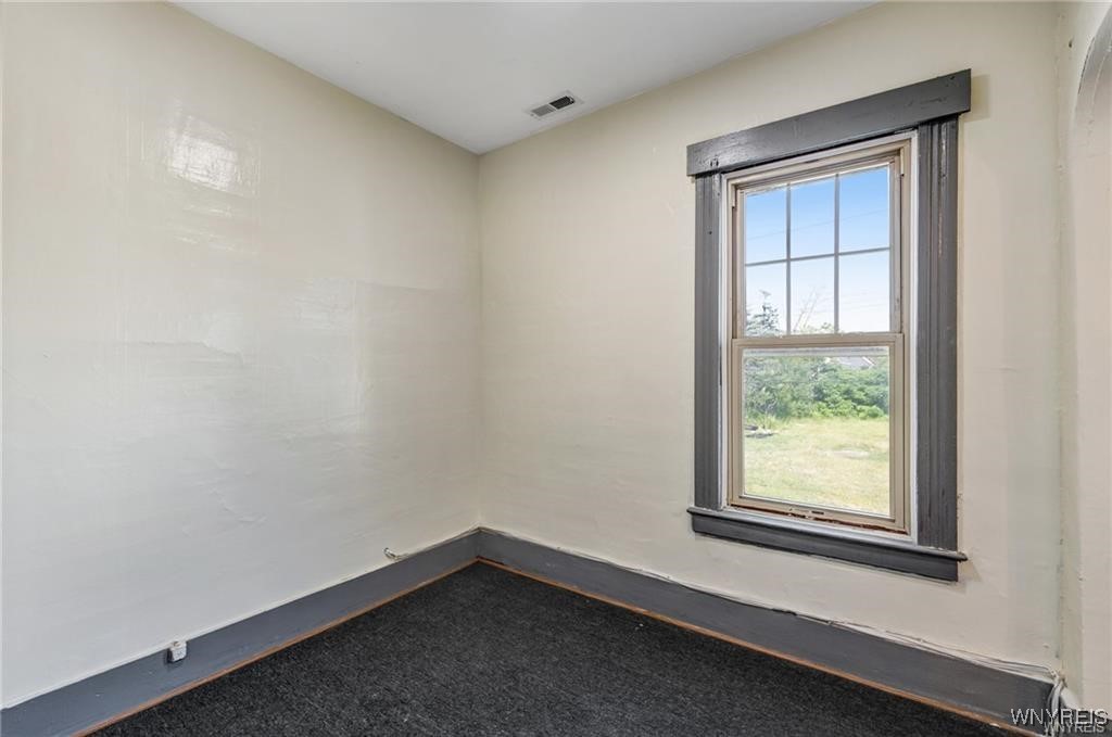 86 Shepard Street Buffalo, NY 14212 - Photo 15 of 46