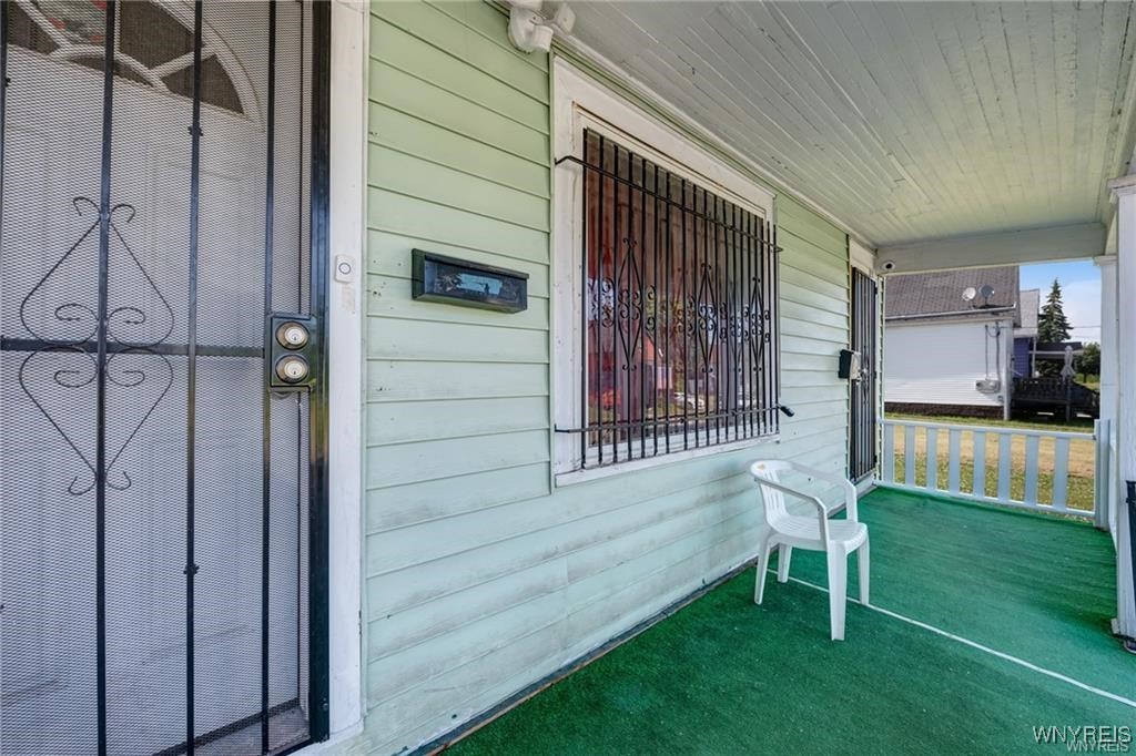 86 Shepard Street Buffalo, NY 14212 - Photo 4 of 46