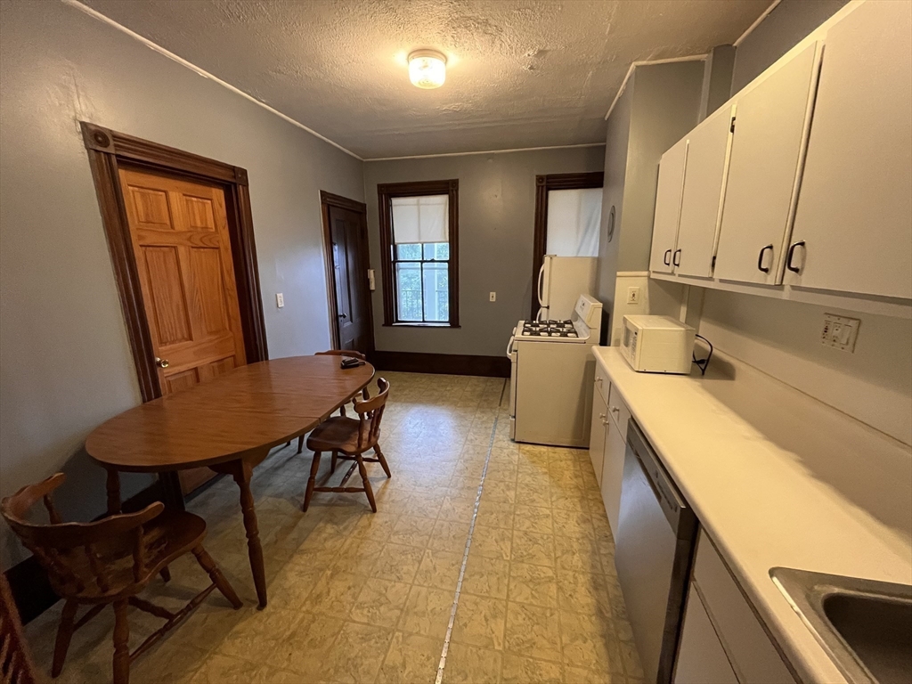403 East 7th Street, Unit 1 Boston, MA 02127 - Photo 7 of 9