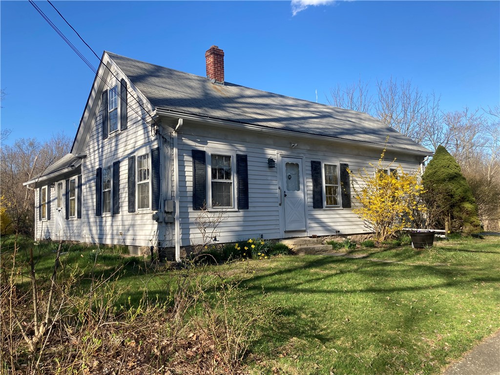 14 Sawmill Road Glocester, RI 02814 - Photo 2 of 21
