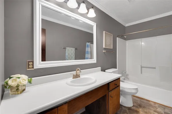 $179,900 | 242 Cloverhill Drive, Anderson, SC 29624