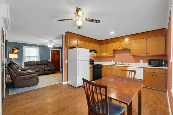 $179,900 | 242 Cloverhill Drive, Anderson, SC 29624
