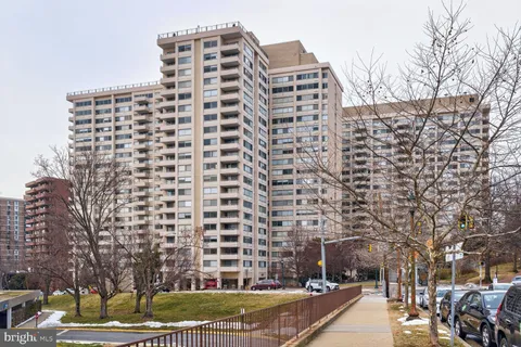 $290,000 | 4515 Willard Avenue, Unit 1414S, Chevy Chase, MD 20815