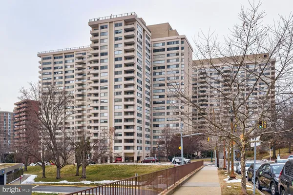 $279,999 | 4515 Willard Avenue, Unit 1414S, Chevy Chase, MD 20815