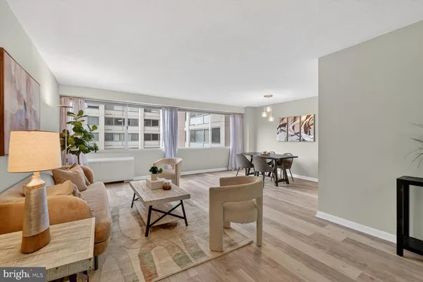 $279,999 | 4515 Willard Avenue, Unit 1414S, Chevy Chase, MD 20815