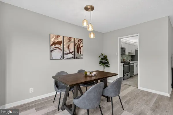 $279,999 | 4515 Willard Avenue, Unit 1414S, Chevy Chase, MD 20815