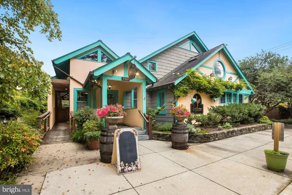 $279,999 | 4515 Willard Avenue, Unit 1414S, Chevy Chase, MD 20815