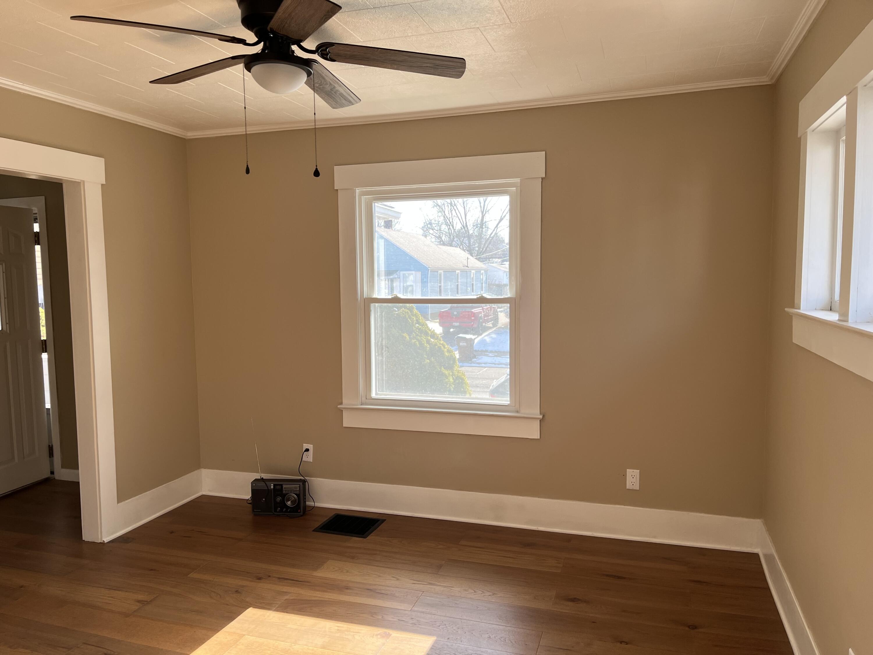2124 Woodside Avenue Springfield, OH 45503 - Photo 6 of 30 Gallery Image 6