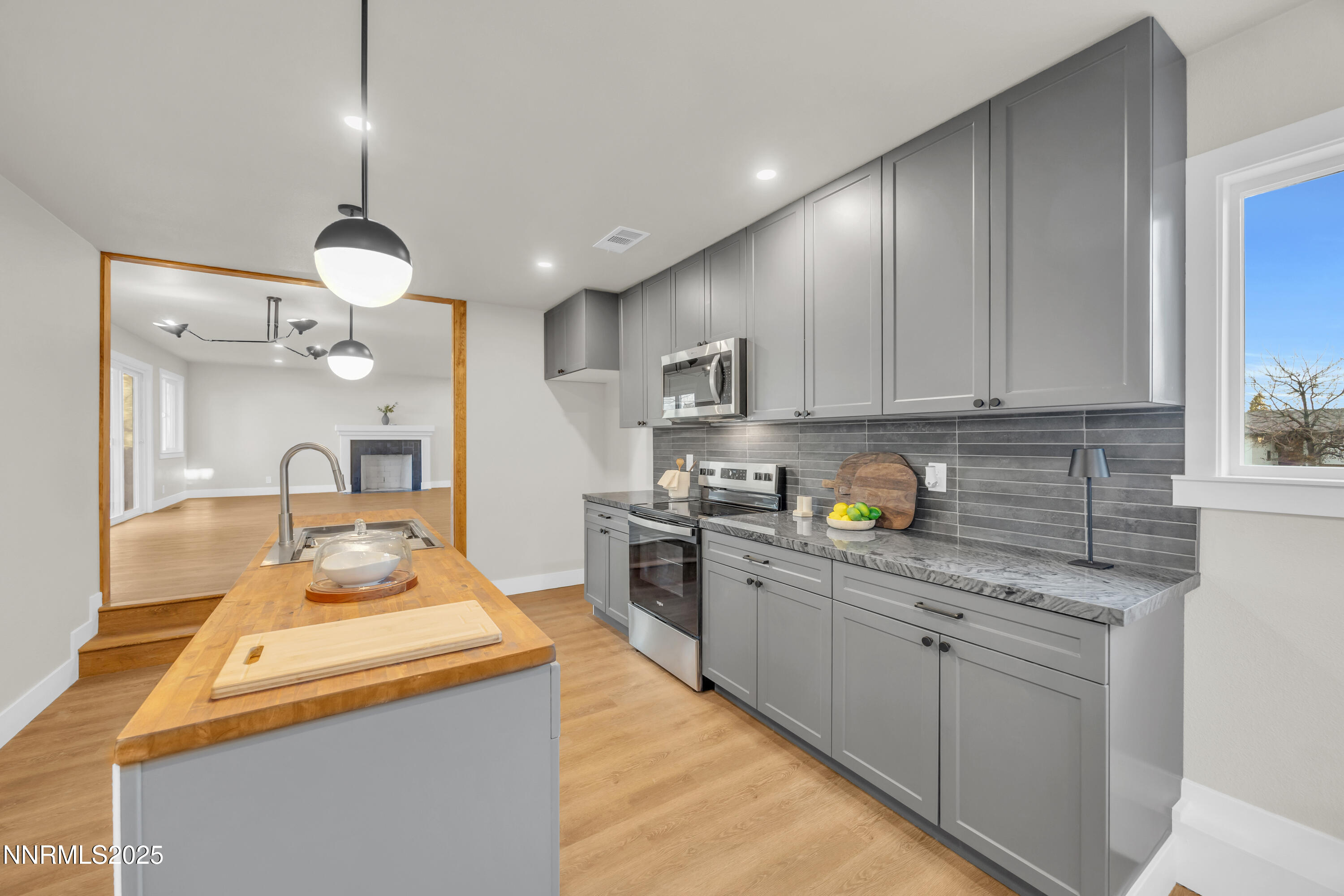 1935 Marlette Avenue Reno, NV 89503 - Photo 11 of 34 11_img_1429