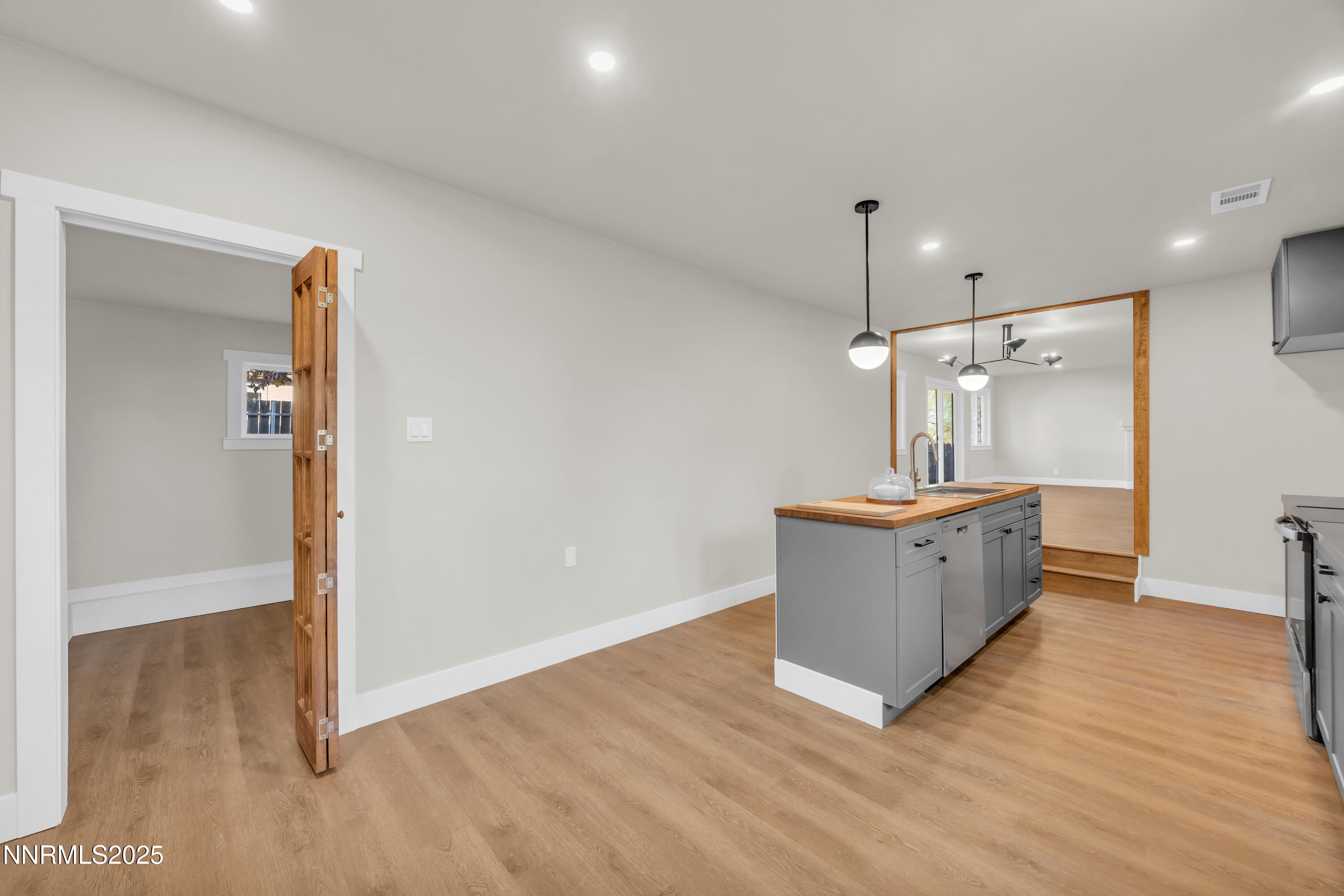 1935 Marlette Avenue Reno, NV 89503 - Photo 15 of 34 14_img_1449