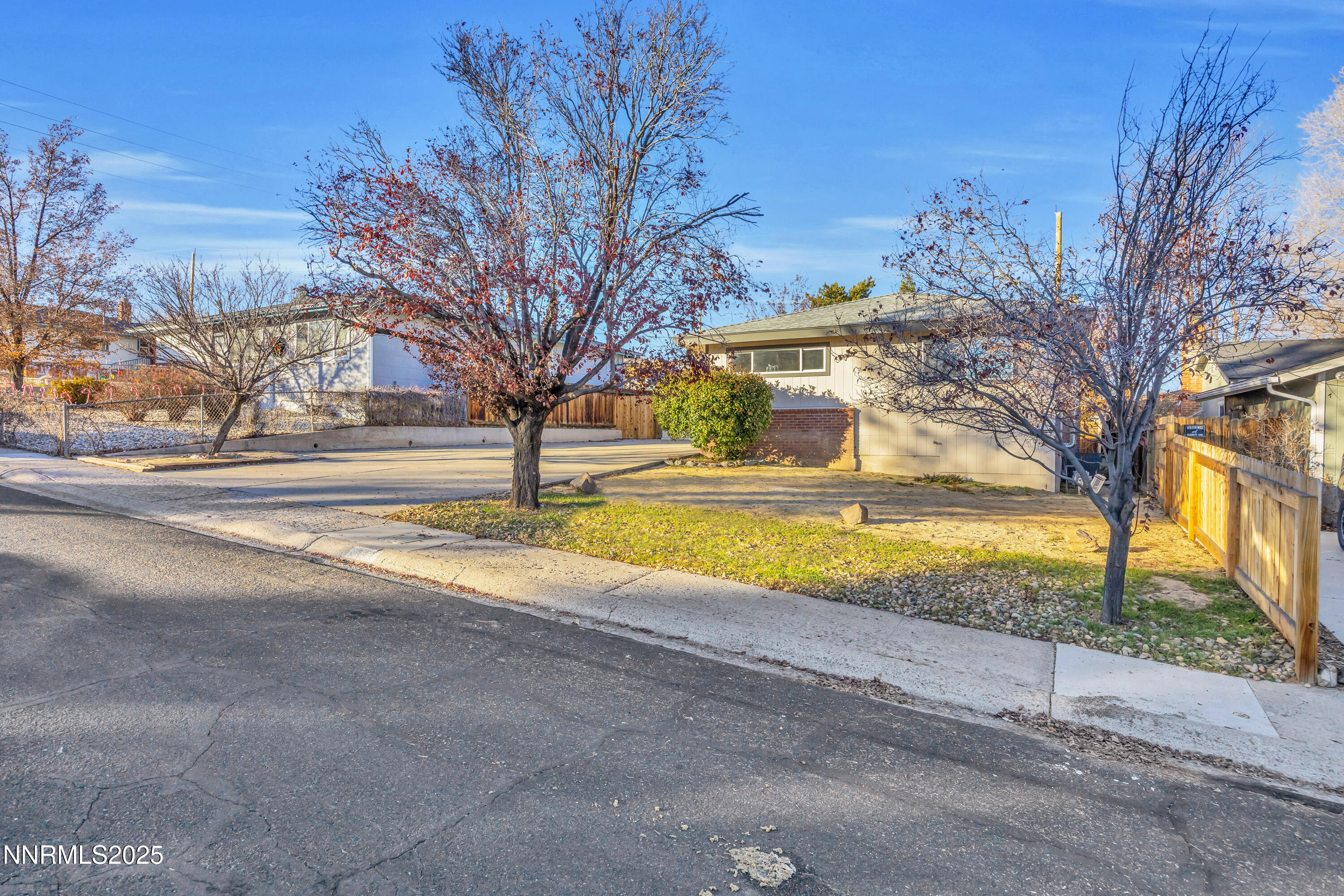 1935 Marlette Avenue Reno, NV 89503 - Photo 3 of 34 4_img_1329