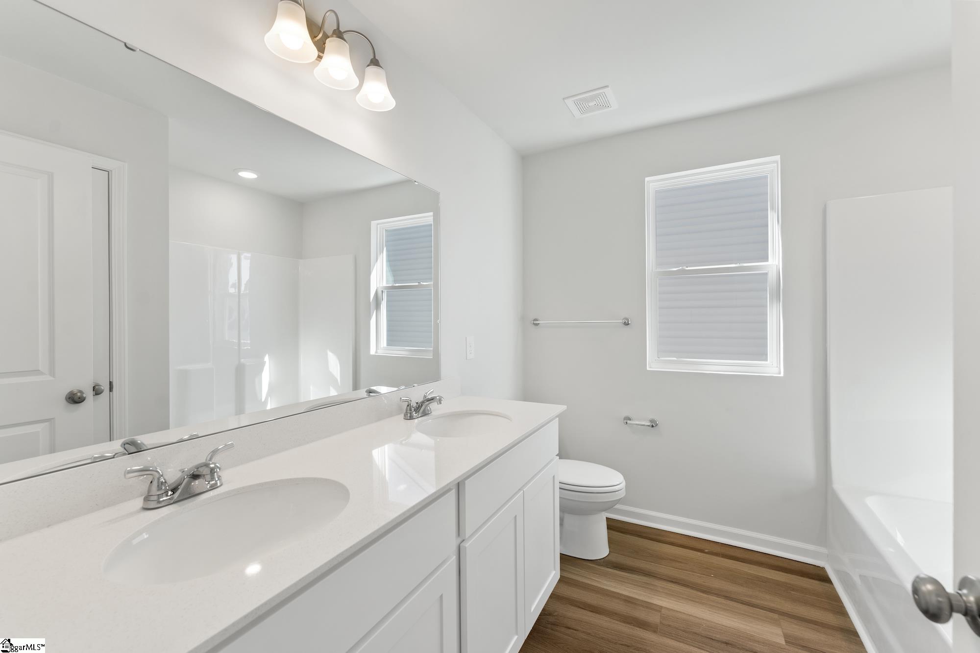125 West Compass Way Easley, SC 29640 - Photo 27 of 35 Gallery Image 27