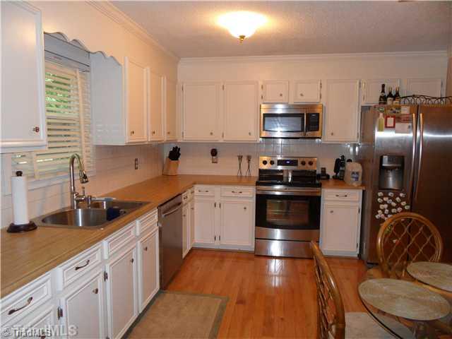117 Wills Road Advance, NC 27006 - Photo 4 of 9 Kitchen.