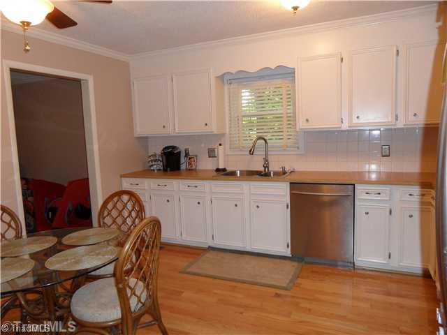 117 Wills Road Advance, NC 27006 - Photo 5 of 9 Kitchen.