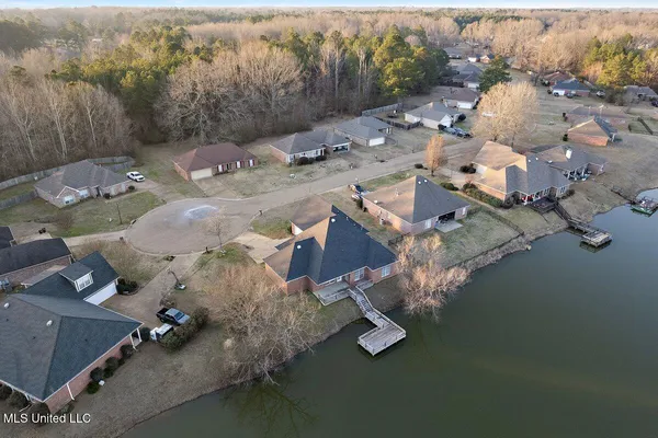 $325,000 | 702 Meadow View Cove, Byram, MS 39272