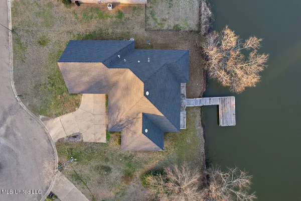 $325,000 | 702 Meadow View Cove, Byram, MS 39272