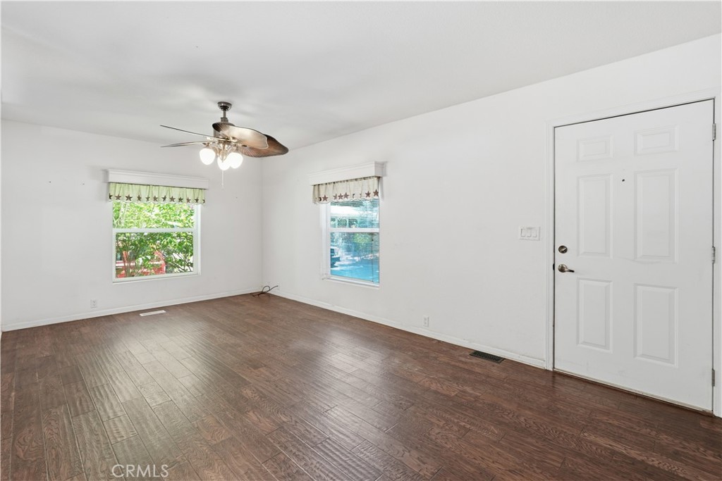 22899 Byron Road, Unit 16 Crestline, CA 92325 - Photo 10 of 33