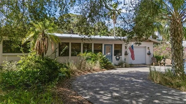 $430,000 | 764 Southeast St Lucie Boulevard, Stuart, FL 34996