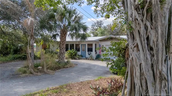 $430,000 | 764 Southeast St Lucie Boulevard, Stuart, FL 34996