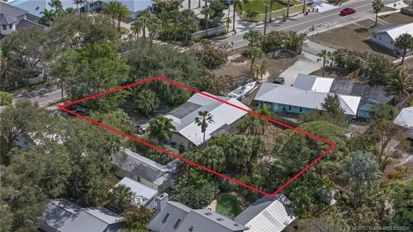 $430,000 | 764 Southeast St Lucie Boulevard, Stuart, FL 34996