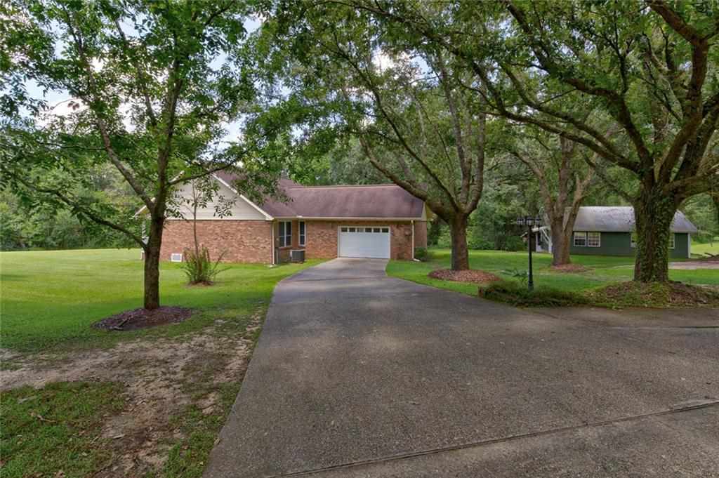 11 Lumpkin Road Carriere, MS 39426 - Photo 4 of 30 Gallery Image 4
