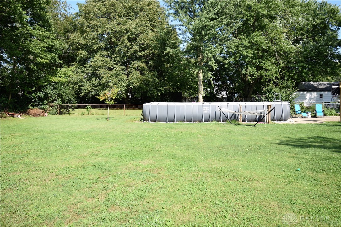 2810 Marshall Road Springfield, OH 45503 - Photo 22 of 23 Backyard & Pool