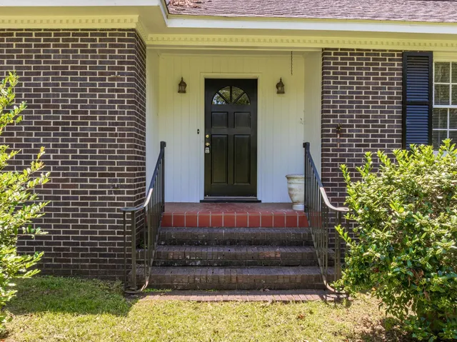 $299,900 | 114 York Street, Clinton, SC 29325
