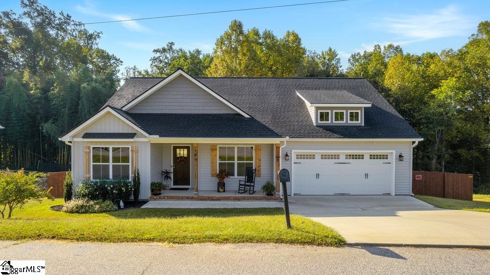 196 Zoar Heights Road Greer, SC 29651 - Photo 1 of 36 Gallery Image 1