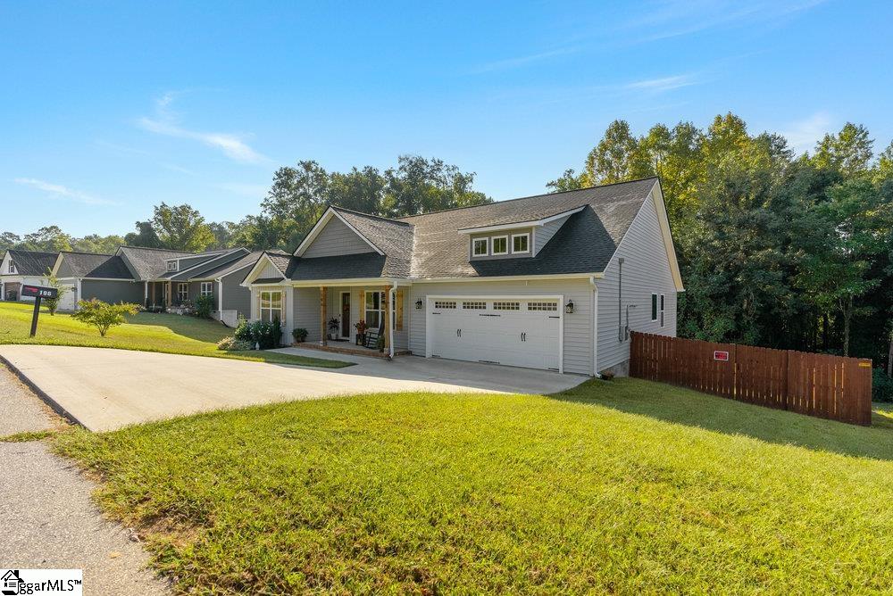 196 Zoar Heights Road Greer, SC 29651 - Photo 2 of 36 Gallery Image 2