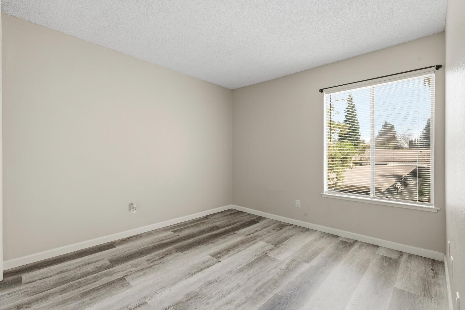 3701 Colonial Drive, Unit 202 Modesto, CA 95356 - Photo 12 of 33