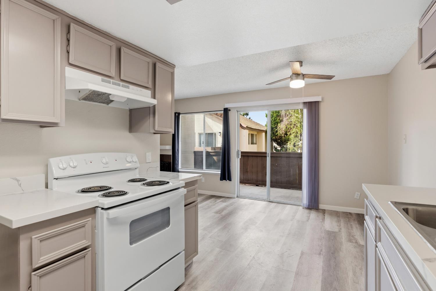 3701 Colonial Drive, Unit 202 Modesto, CA 95356 - Photo 9 of 33