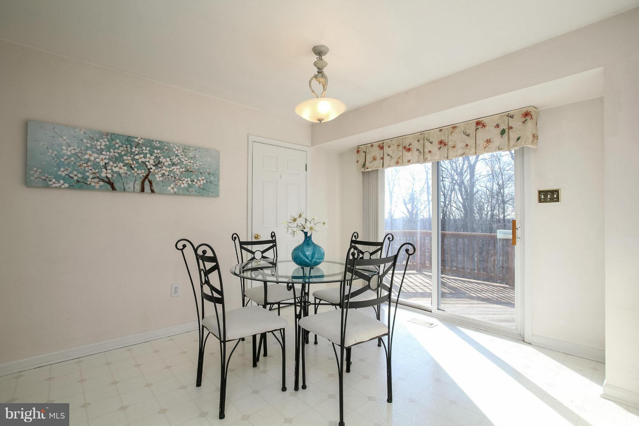 339 Enfield Road Joppa, MD 21085 - Photo 5 of 30 Eat-in Kitchen