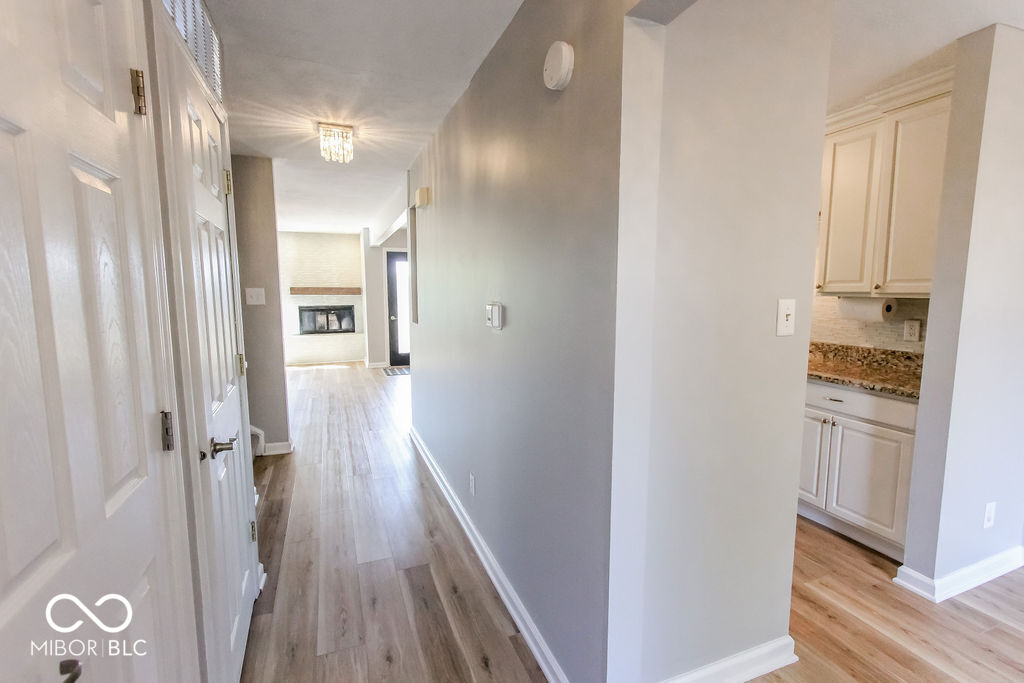 5111 Vantage Point Road Avon, IN 46123 - Photo 6 of 43