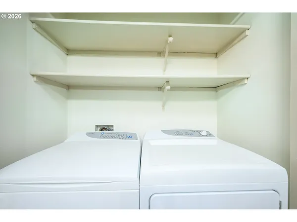 $305,000 | 8635 Southwest Curry Drive, Unit B, Wilsonville, OR 97070