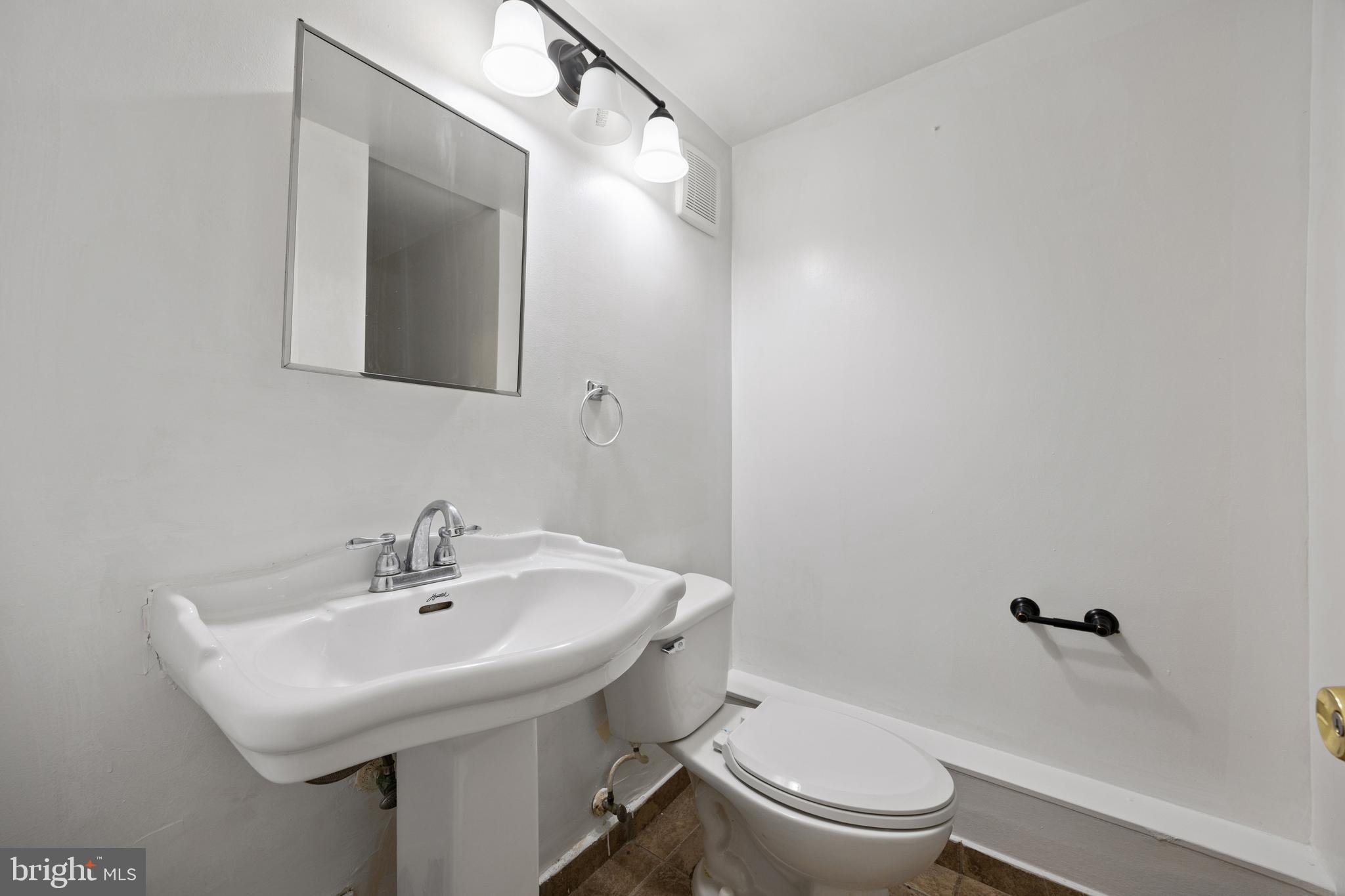10708 Meadowhill Road Silver Spring, MD 20901 - Photo 9 of 37