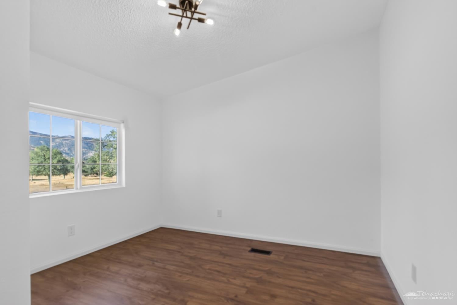 12950 Indian Springs Road Caliente, CA 93518 - Photo 14 of 54 Gallery Image 14