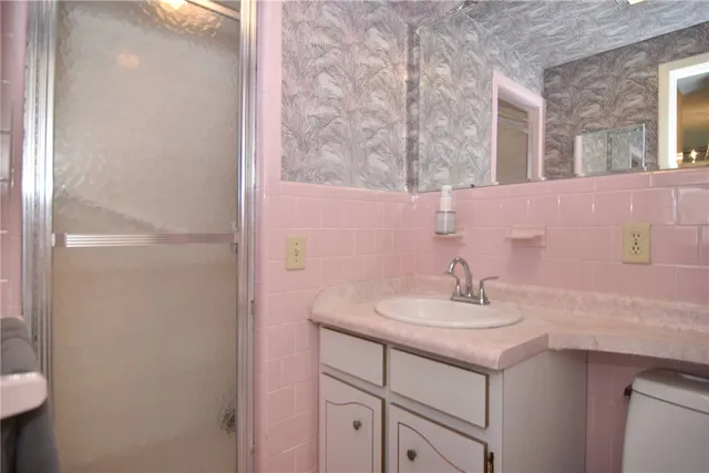 $349,000 | 201 Hoffman Avenue, Unit 19, Cranston, RI 02920